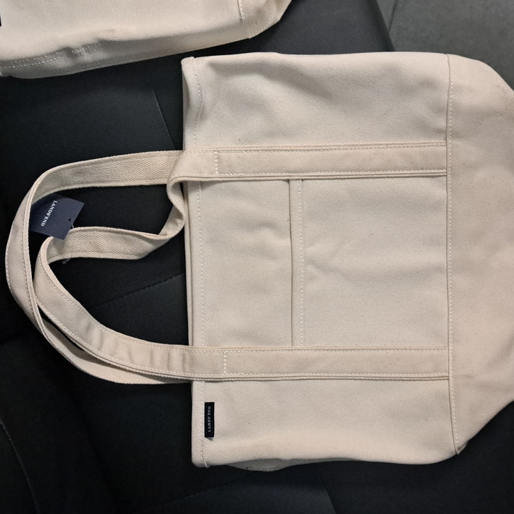 Lands' End canvas tote cream color.